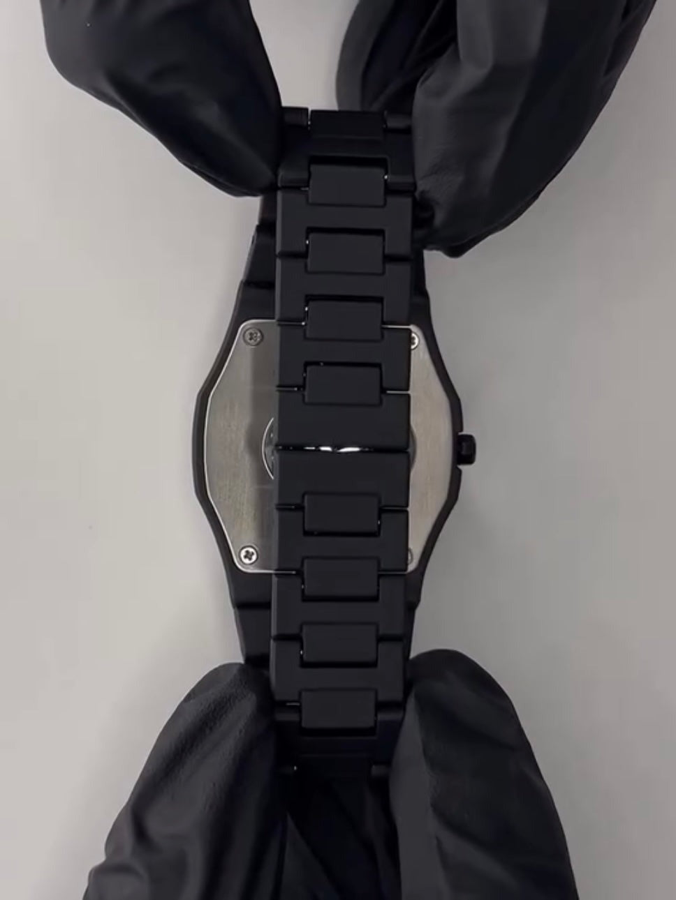 Arabic Aura Quartz Watch – Lightweight Design, , Premium Quality & Finish